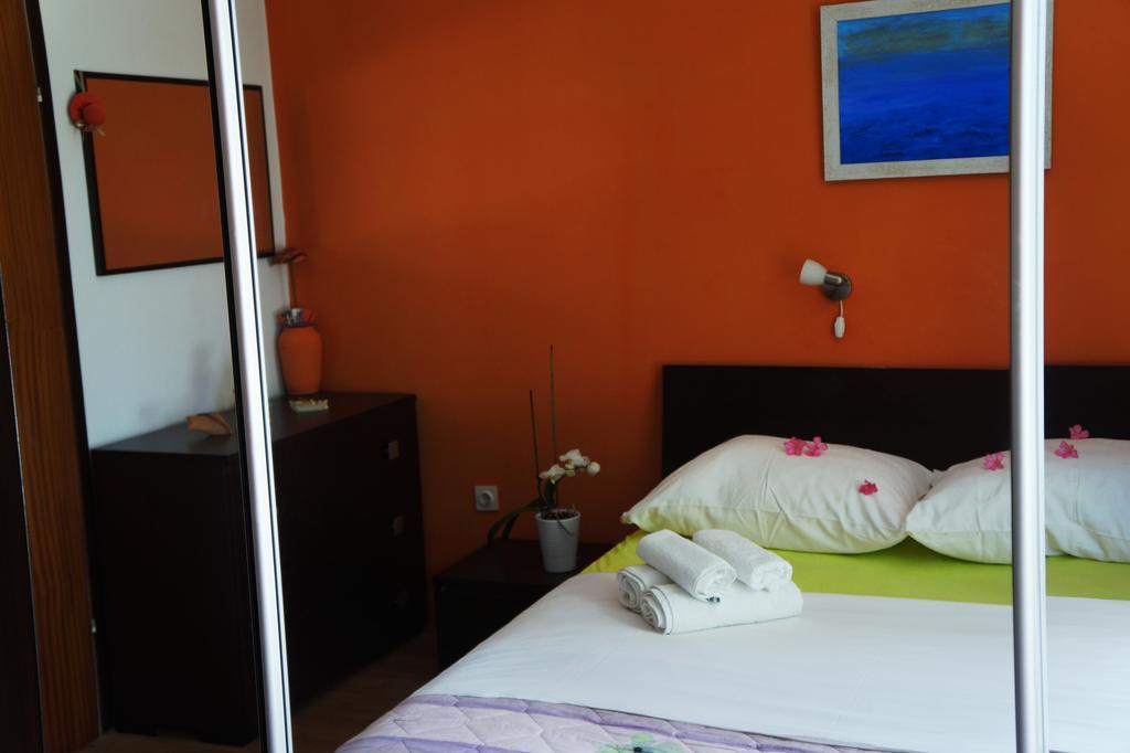 Guest House Tina Раб Экстерьер фото